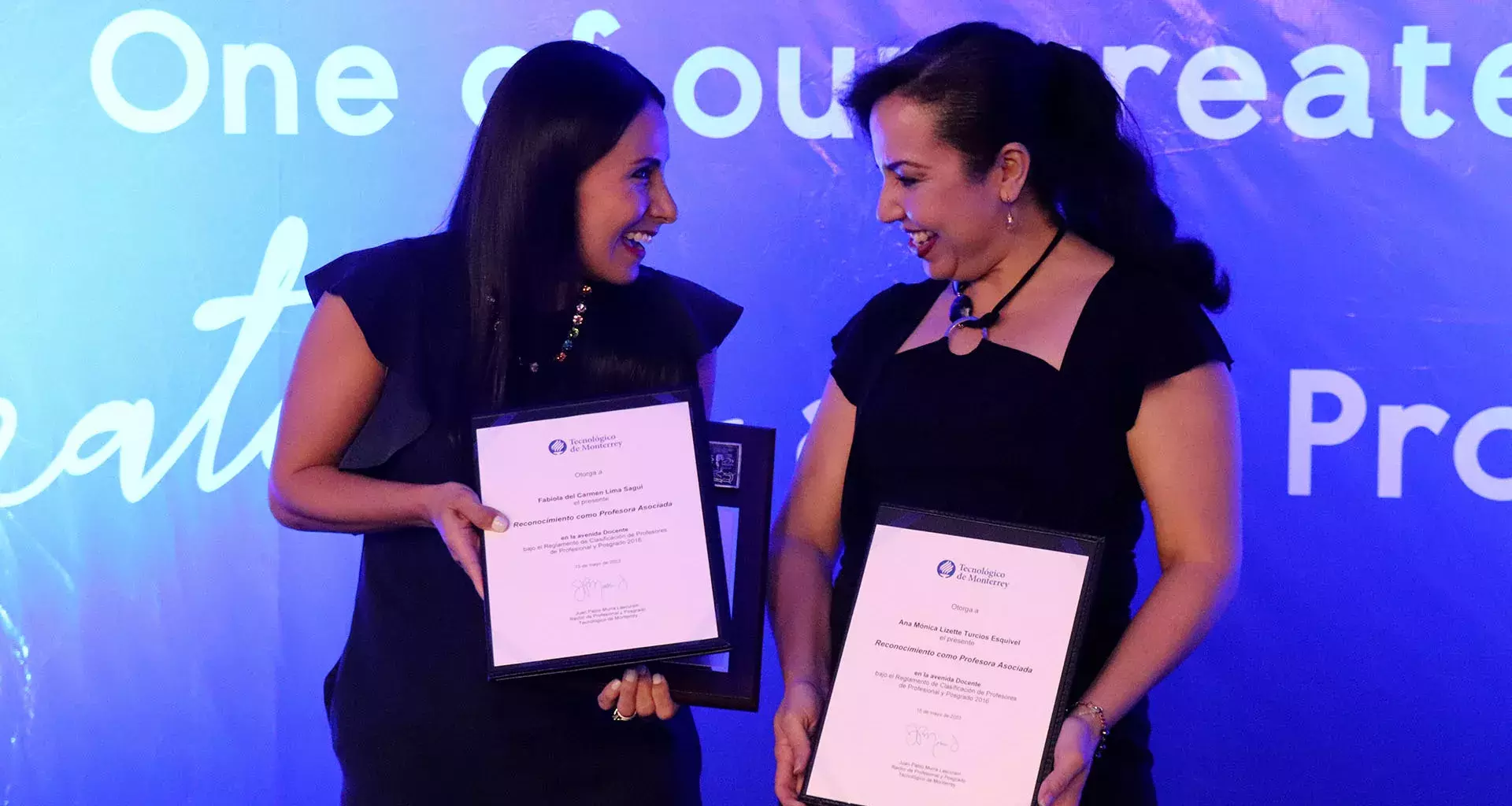 Las profesoras Fabiola Lima y Mónica Turcios reconocidas en Tec campus Laguna