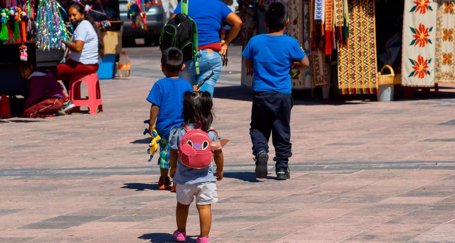 El desarrollo pleno de niños y niñas en las ciudades afronta retos relacionados al medio ambiente y a la planeación.