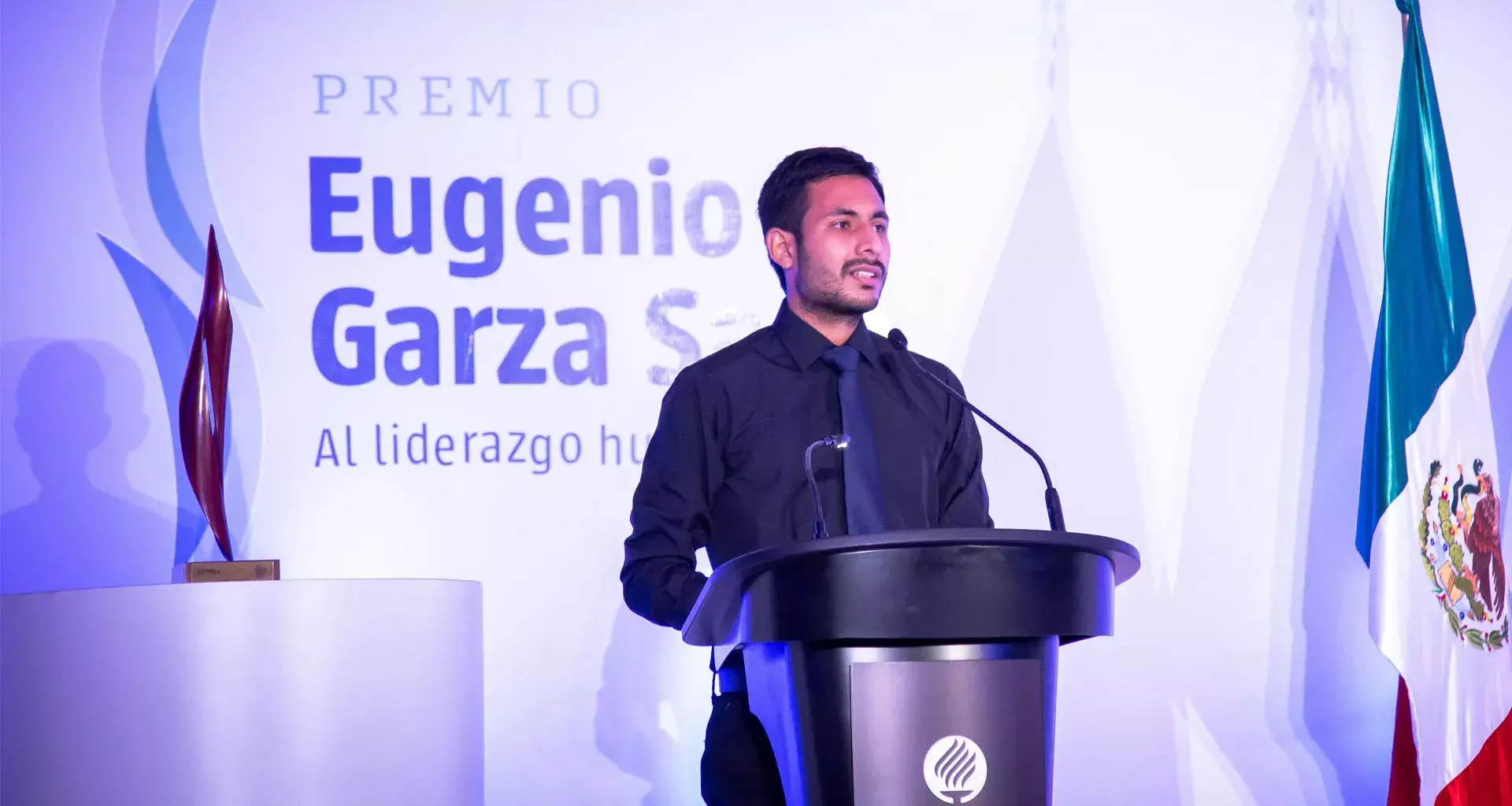 Jairo Ramírez, egresado del Tec, ganó como estudiante el Premio Eugenio Garza Sada y el Premio Eugenio Garza Lagüera.