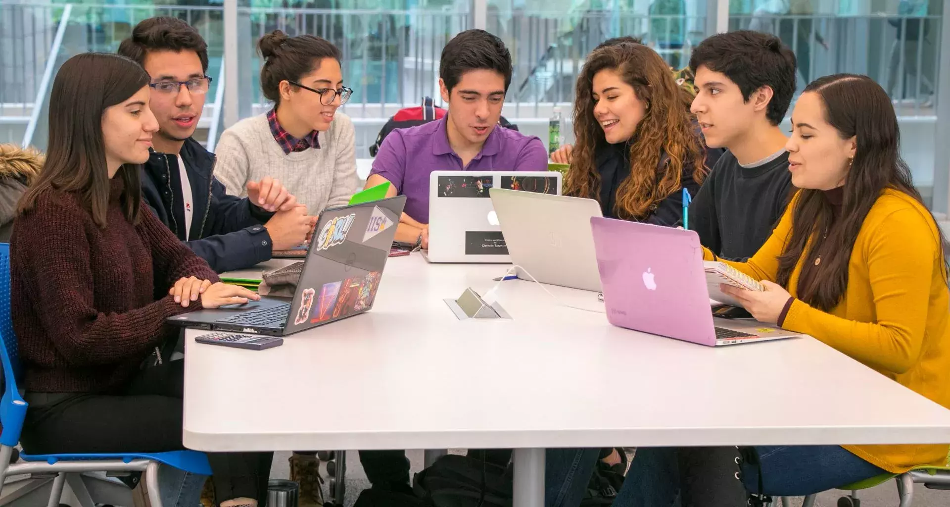 Students of Tec de Monterrey studying at the Campus Monterrey library