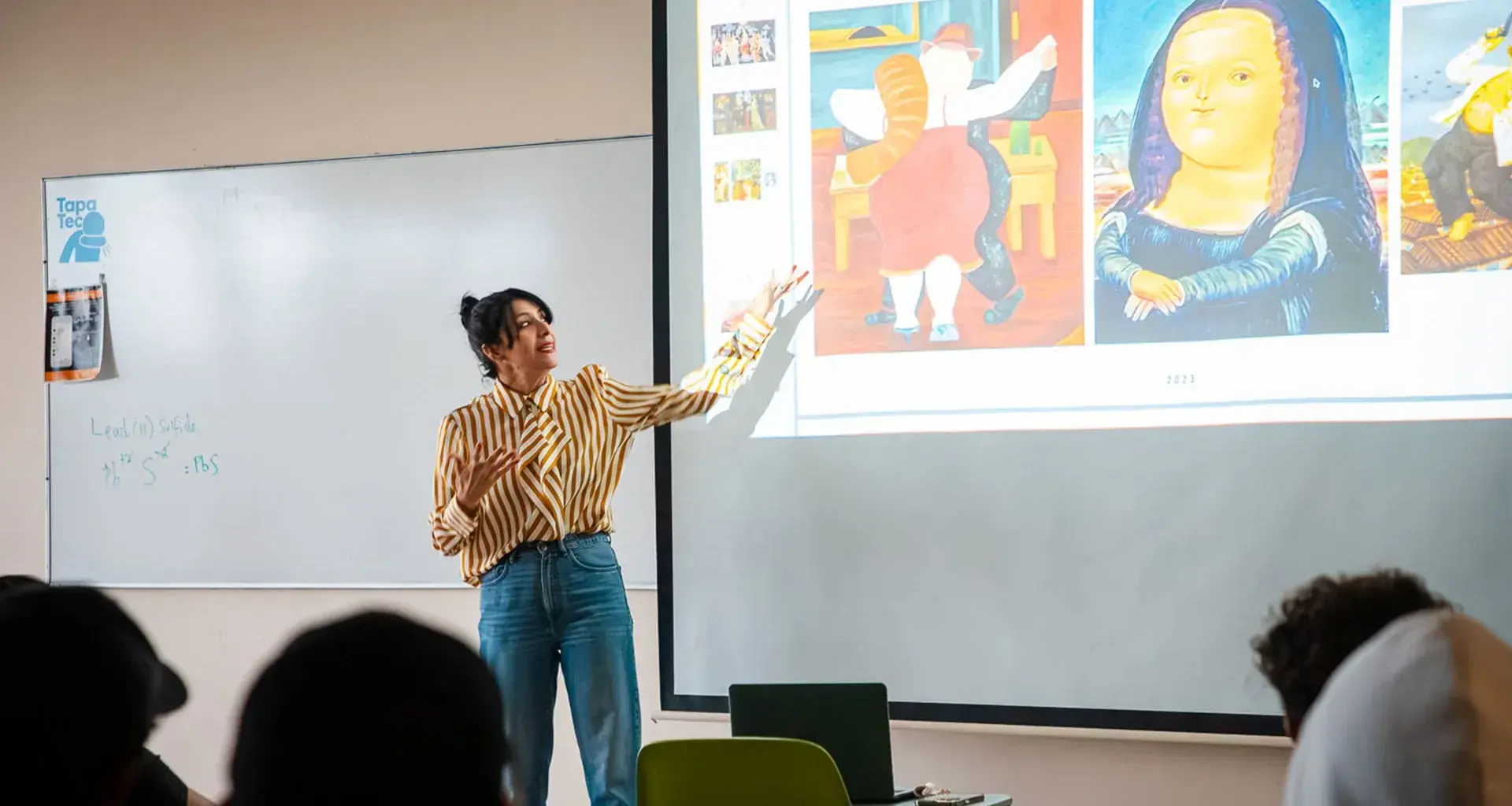 Profesora Tec es influencer sobre arte y diseño