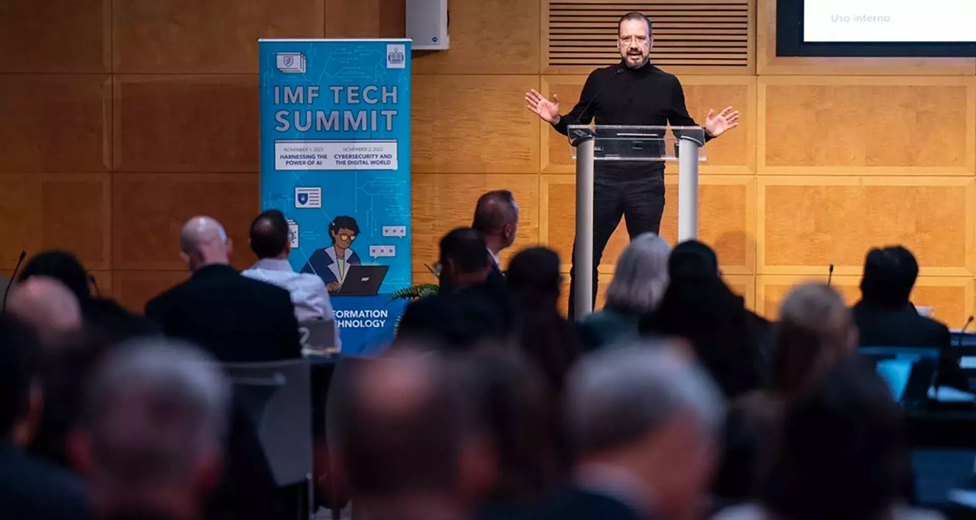 Carles Abarca, vicepresidente de Transformación Digital del Tec, fue conferencista invitado en el IMF Tech Summit.