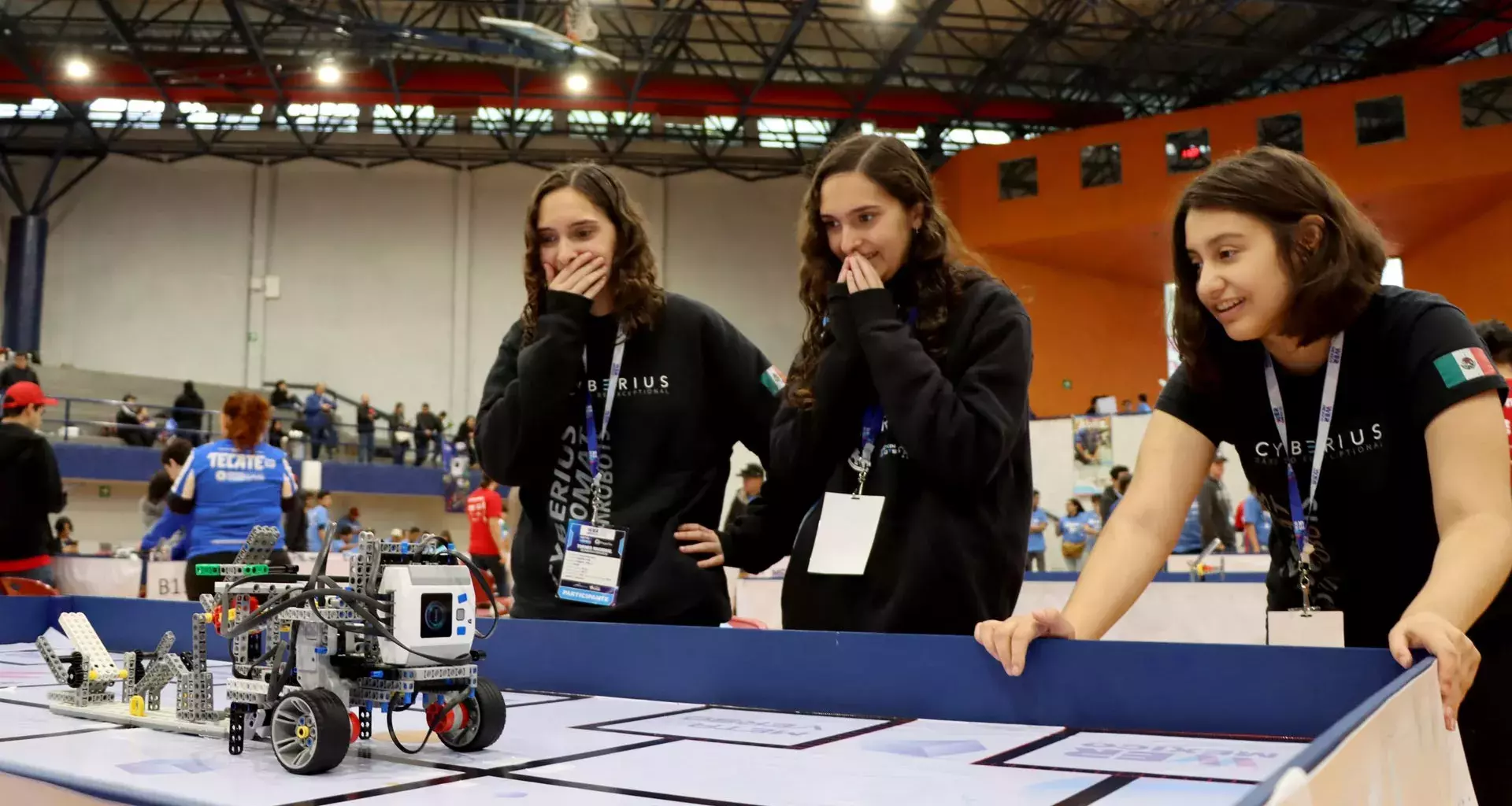 Cyberius durante una tarea en el torneo nacional de WER México.