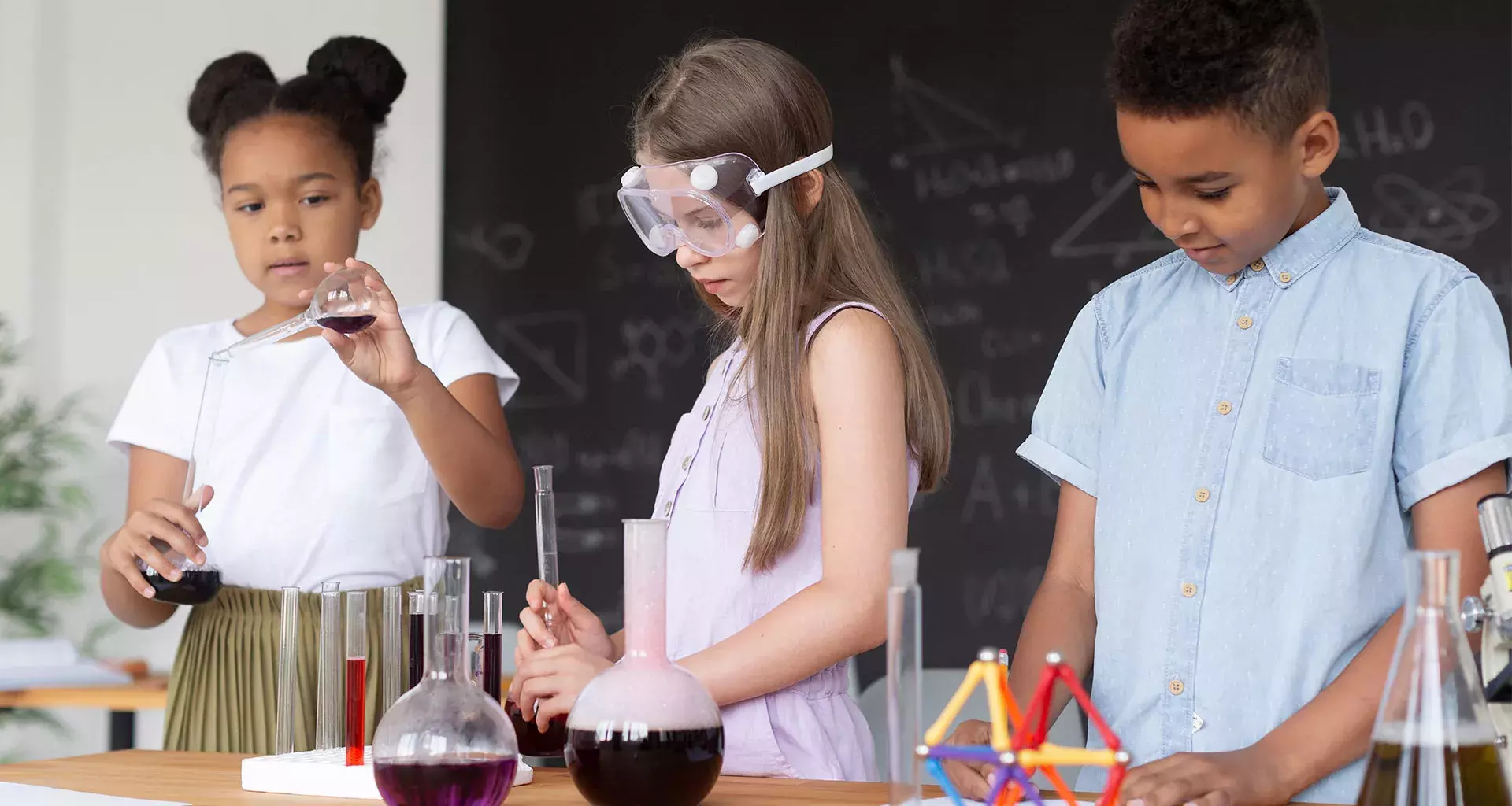 La enseñanza STEM está enfocada en el desarrollo de las ciencias