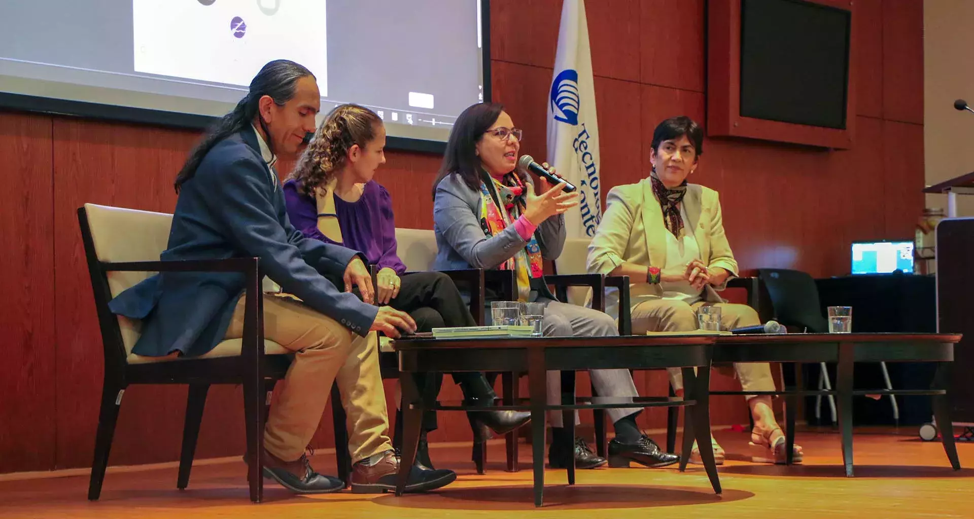 Aprendizaje organizacional y formación de líderes, panel del Tec Guadalajara.