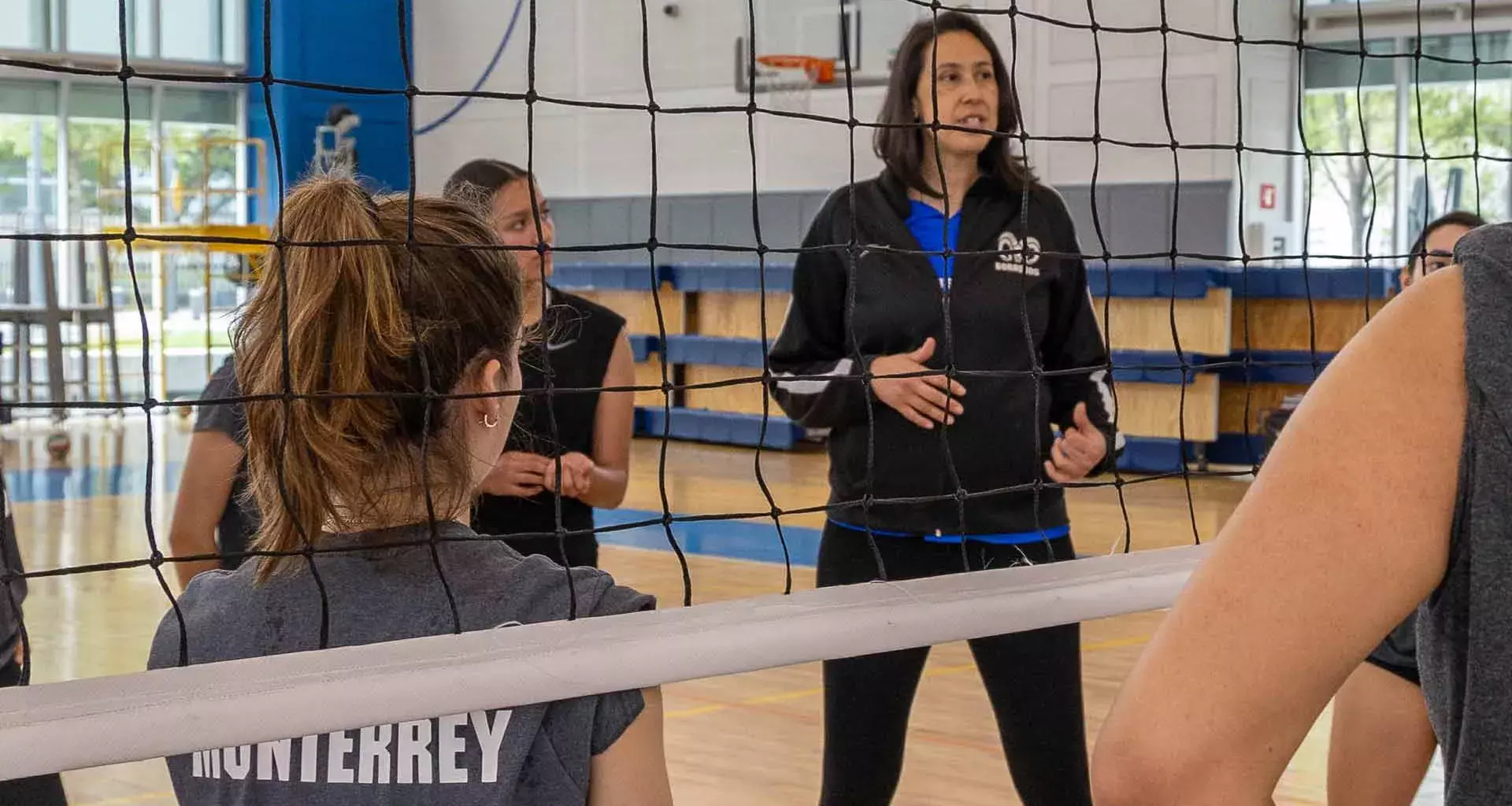 Bibiana Candelas: el voleibol le da herramientas para superar cáncer