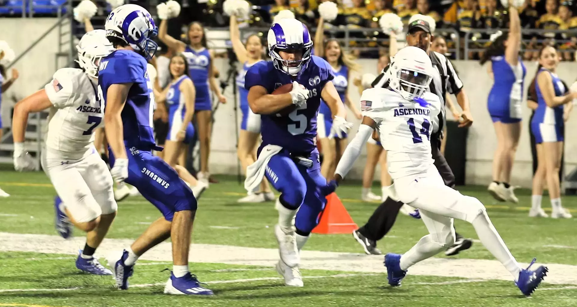 Borregos de PrepaTec MTY se impuso 35-13 a IMG Academy, en amistoso internacional.