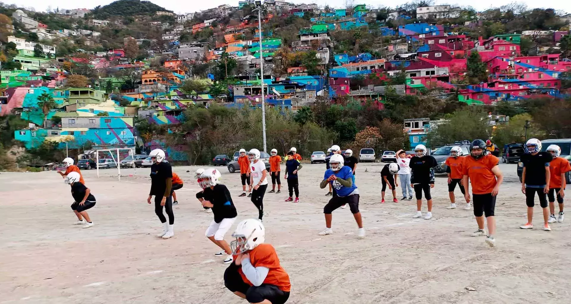 Equipo de Cardenales Campana Altamira entrenando en campo en la Campana.