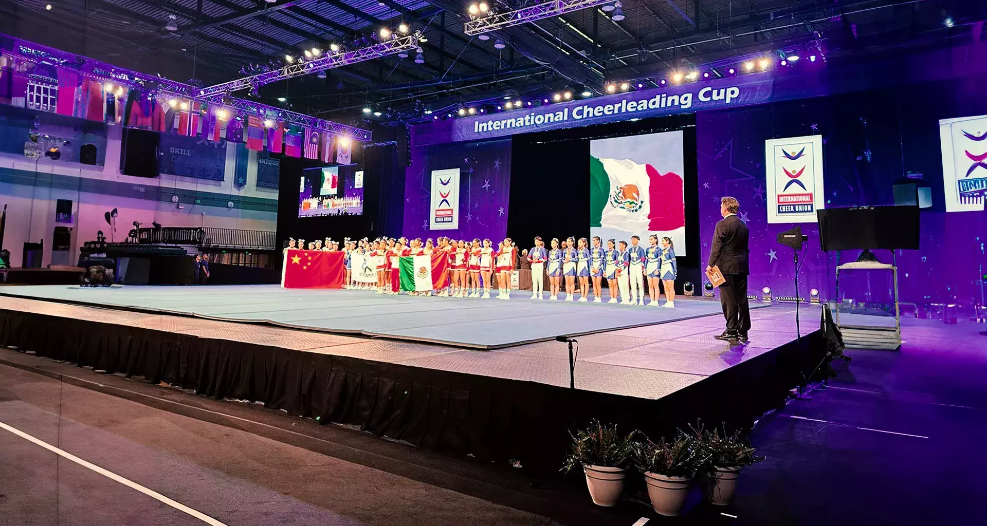 Coach del Tec logra medallas para México en mundial de porristas