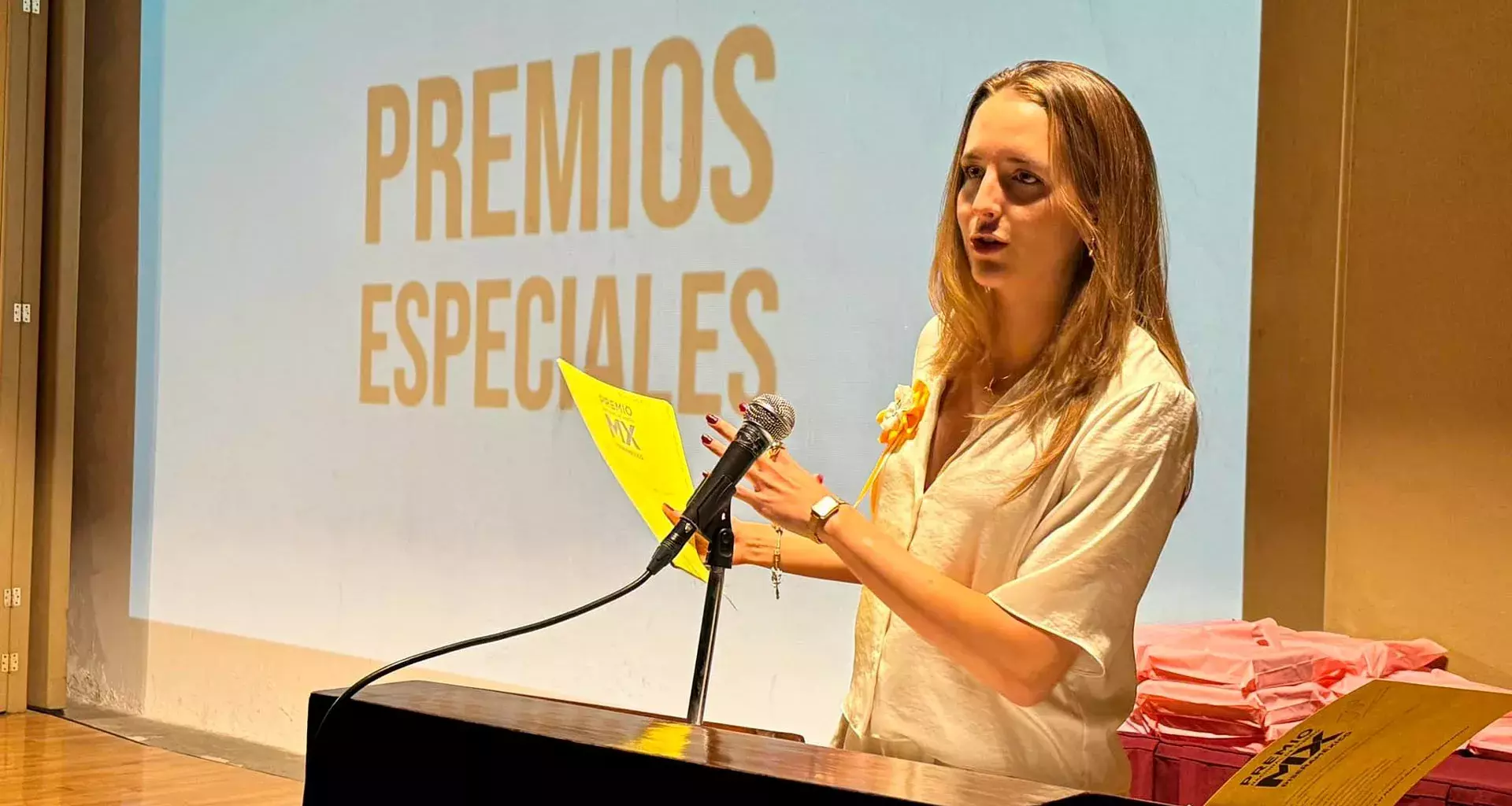 Los alumnos recibieron 2 Premios Especiales del Premio Nacional de Diseño: Diseña México 2023.