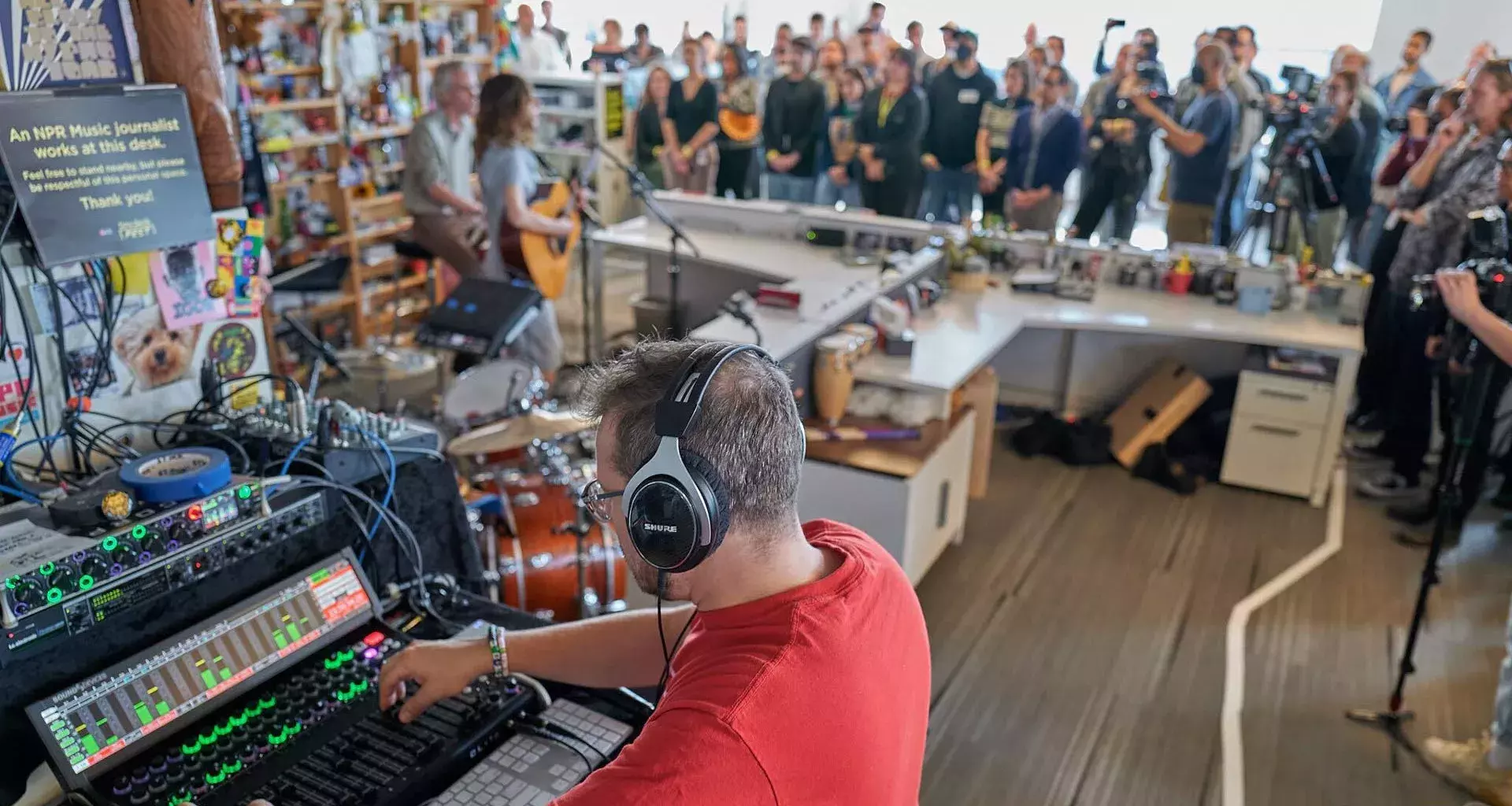 Josh Rogosin fue ingeniero de audio de Tiny Desk. Visitó el Tec, campus Monterrey para dar una charla a alumnos.