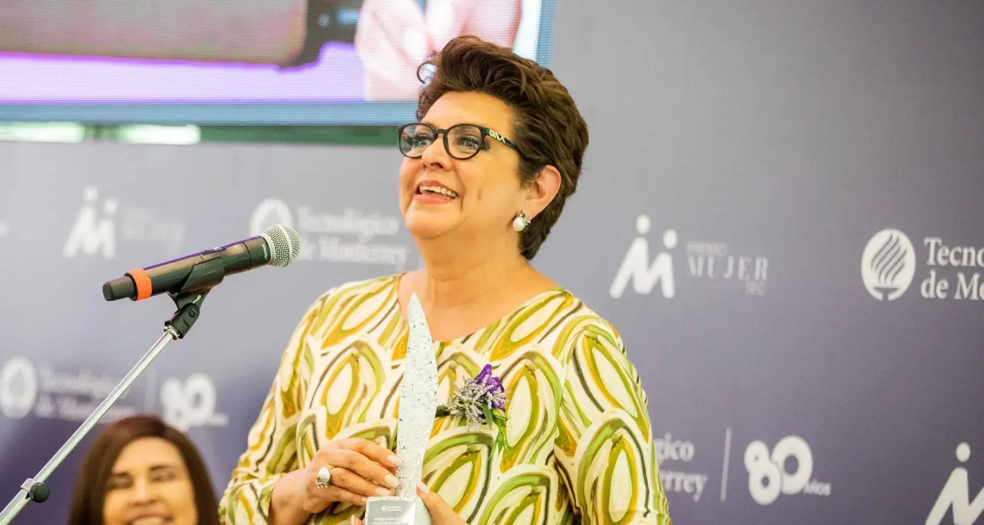 premio-mujer-tec-2025