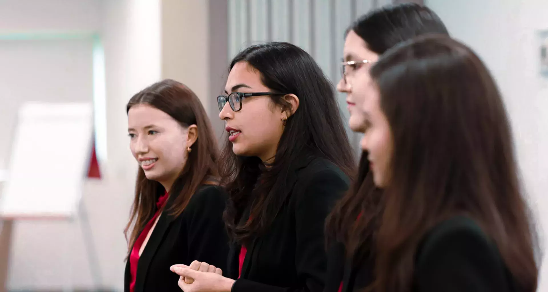 Alumnas del Tec diseñan bebida y ganan reto nacional de Heineken