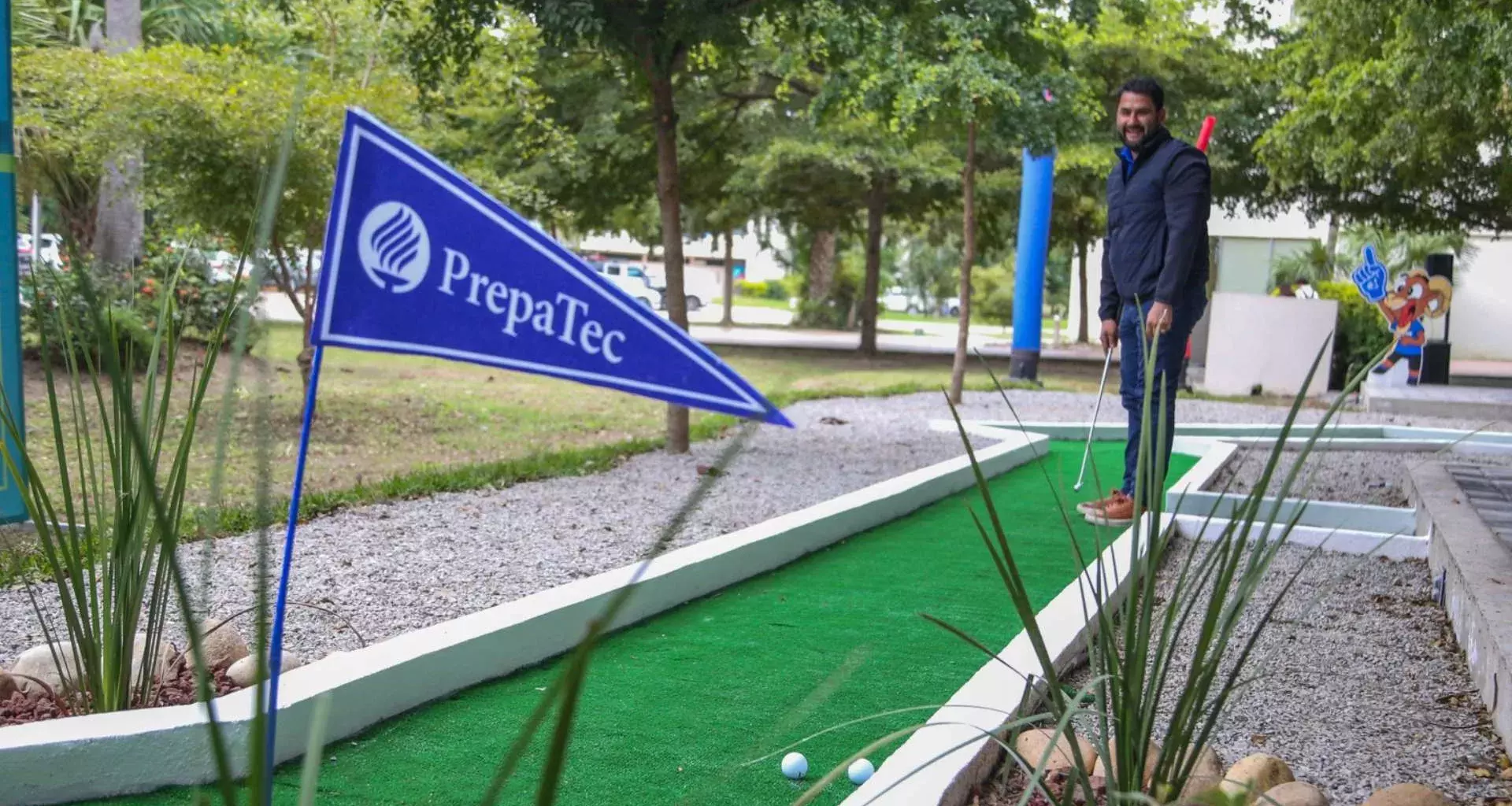 jardín sostenible en aulas 1 en prepatec tampico 