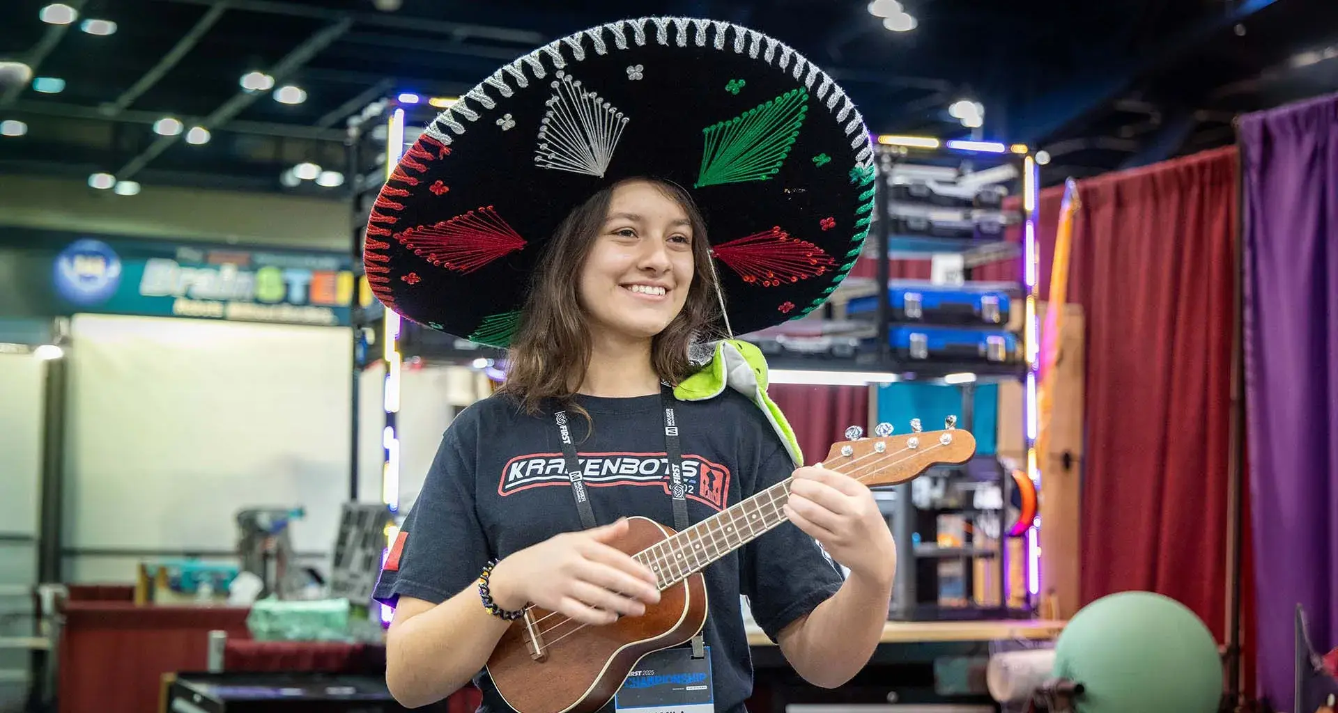 Camila, the mariachi of Robotics