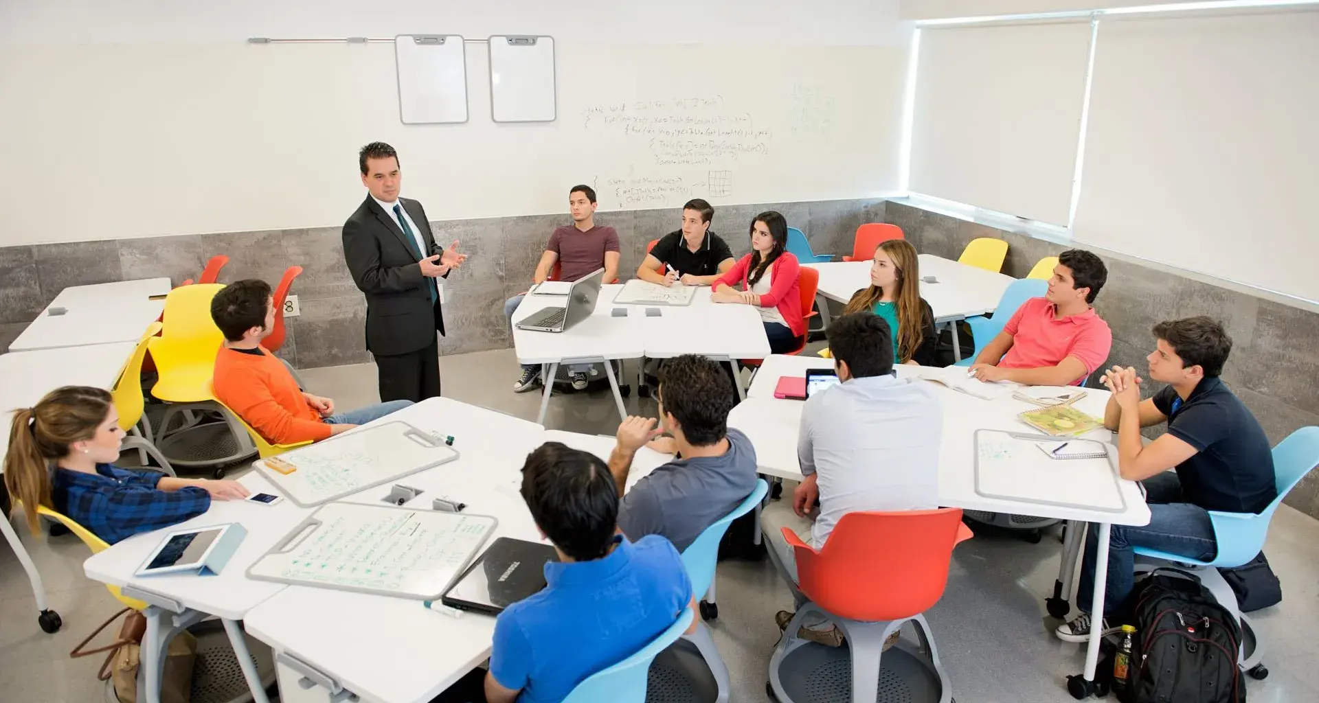 Tec de Monterrey has 4 disciplines in global Top 50 and ten in Top 100