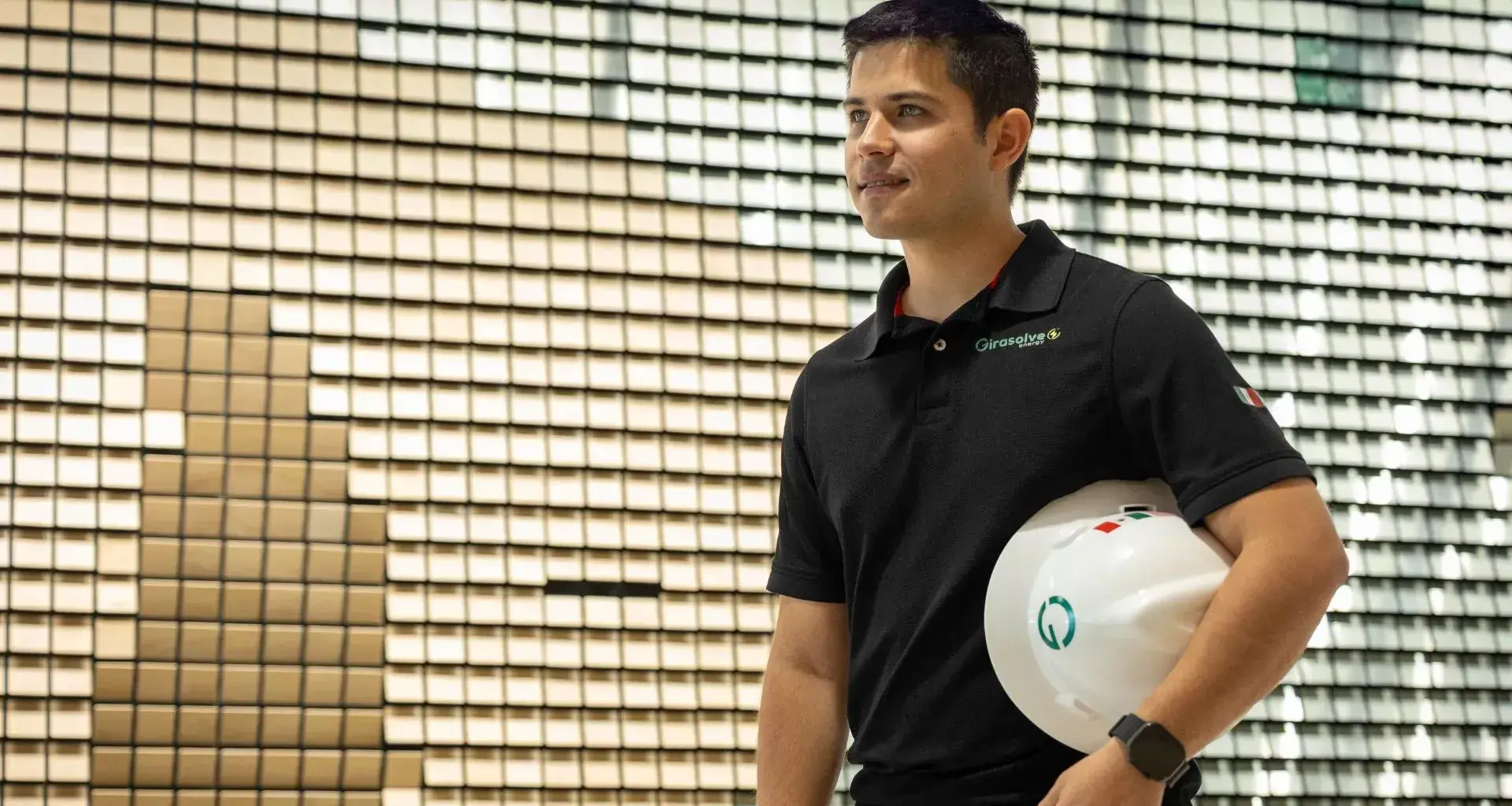 Mexicano gana en China 4to lugar mundial con proyecto de energía solar