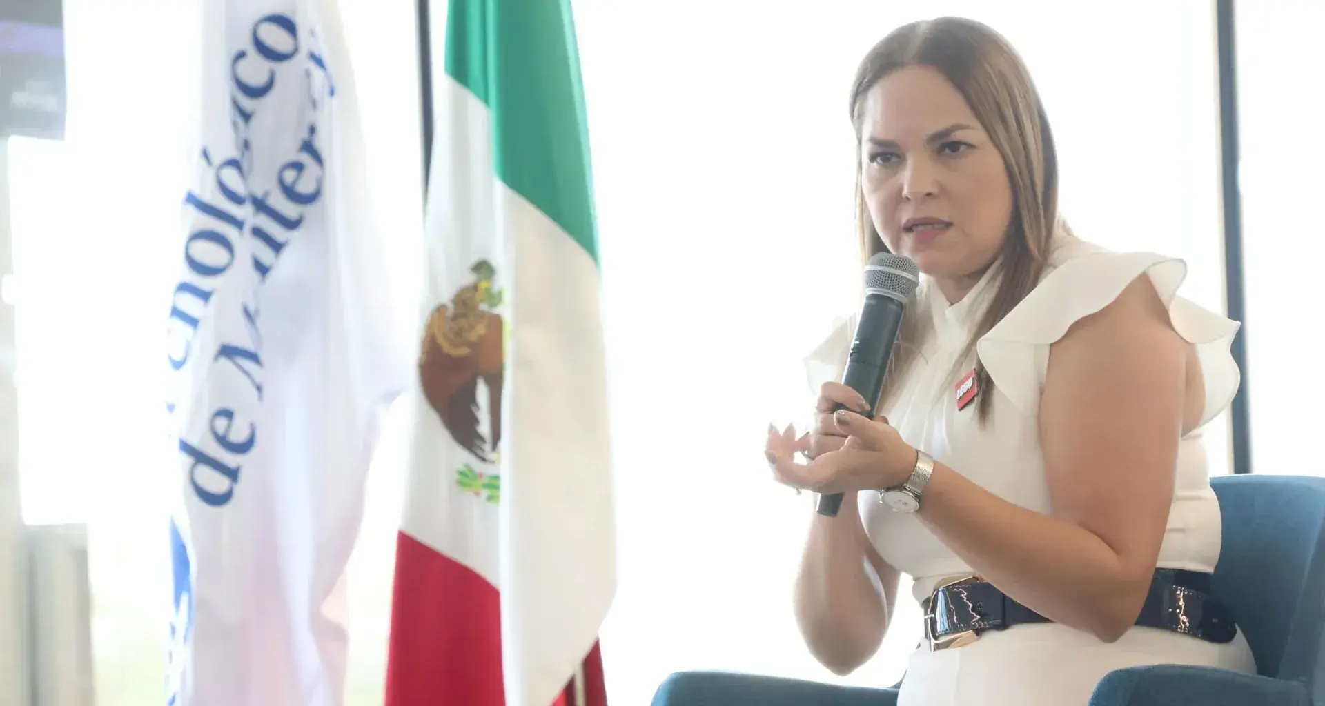 Directora de LEGO dando consejos sobre liderazgo