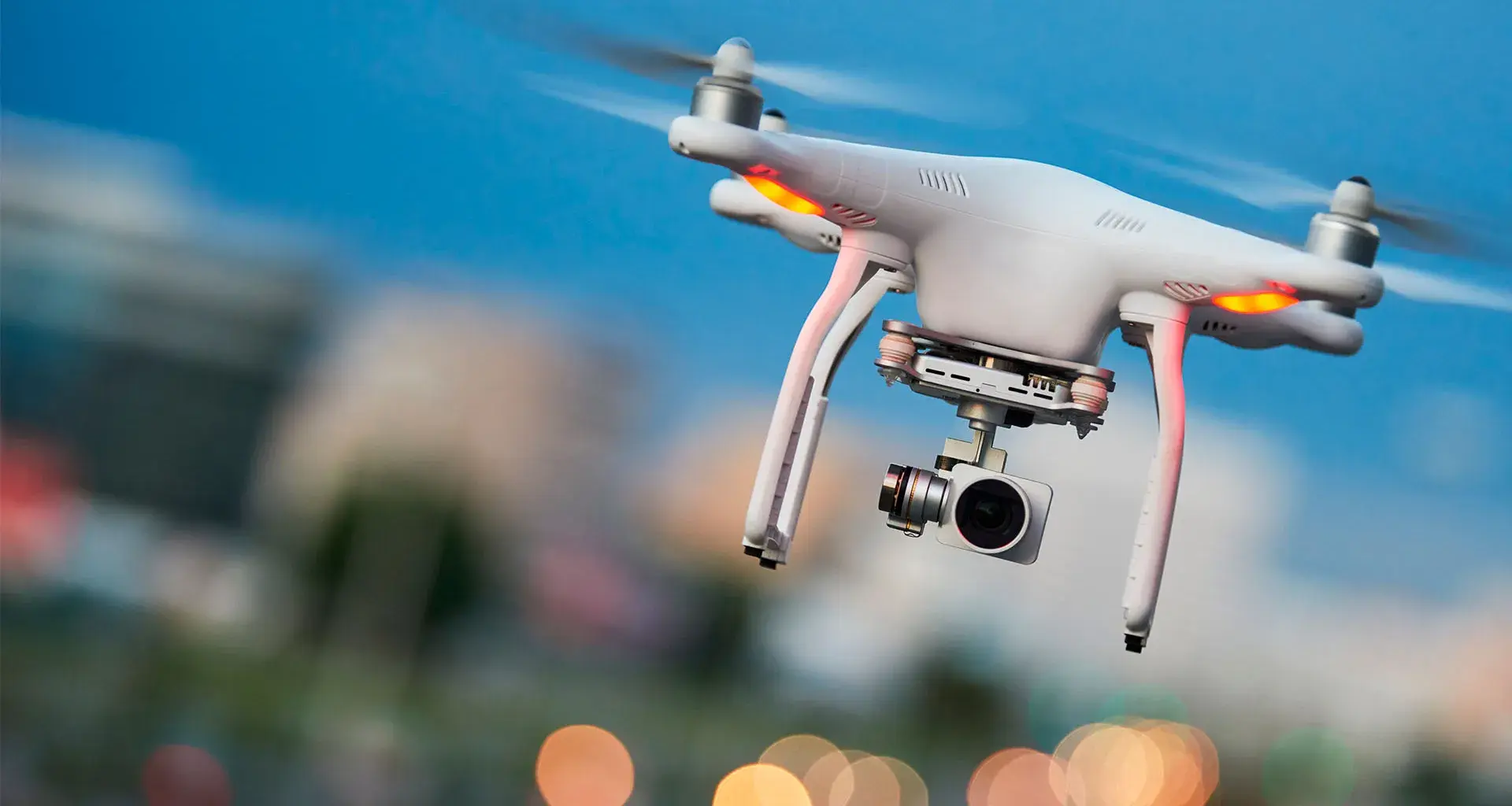 Con un equipo multinacional, profesor del Tec campus Estado de México es campeón del Multi-Robot System Real-World Challenge 2025 en Praga.