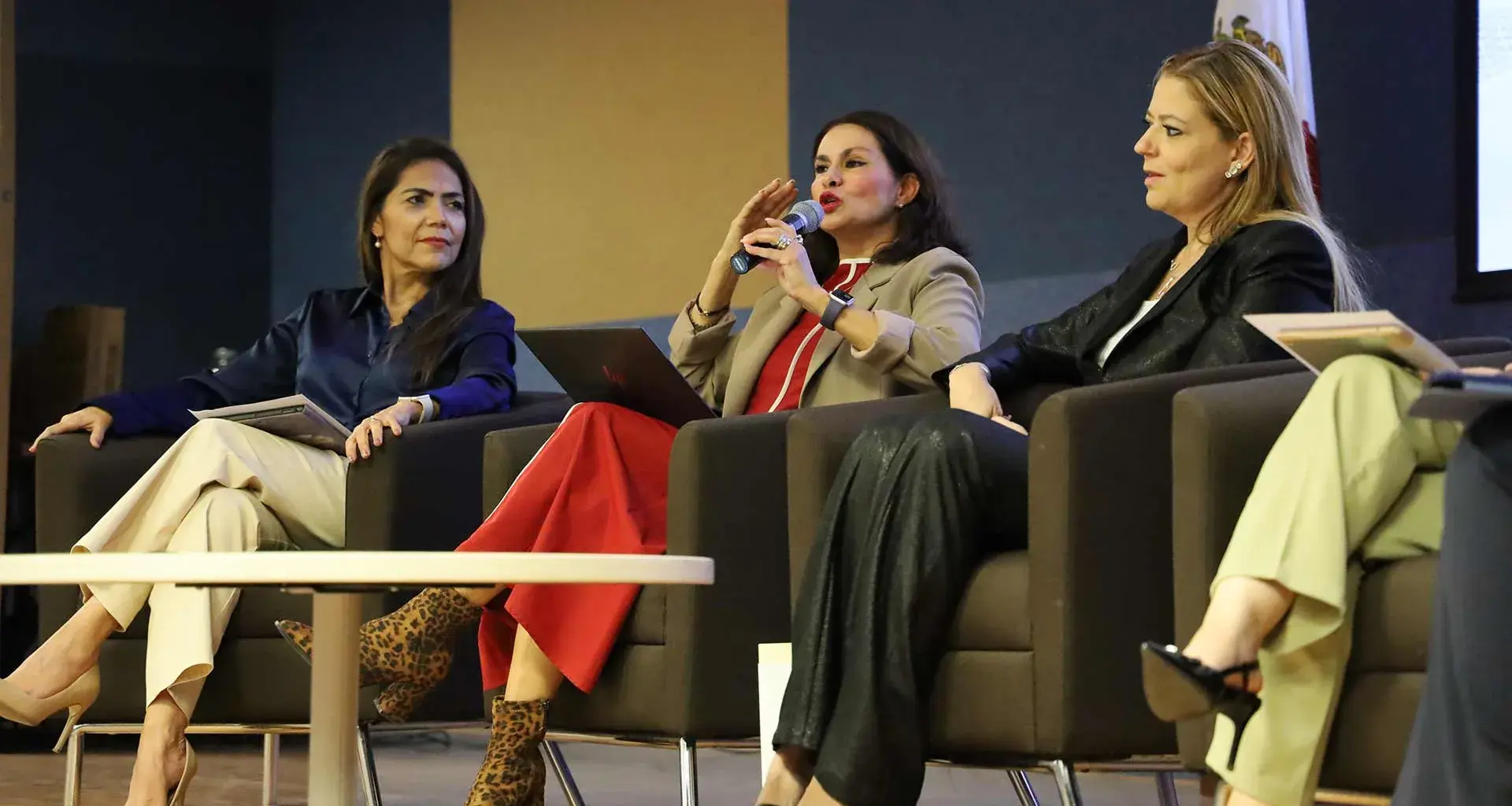 Mujeres en ingeniería y en la alta tecnología, panel del Tec Guadalajara.