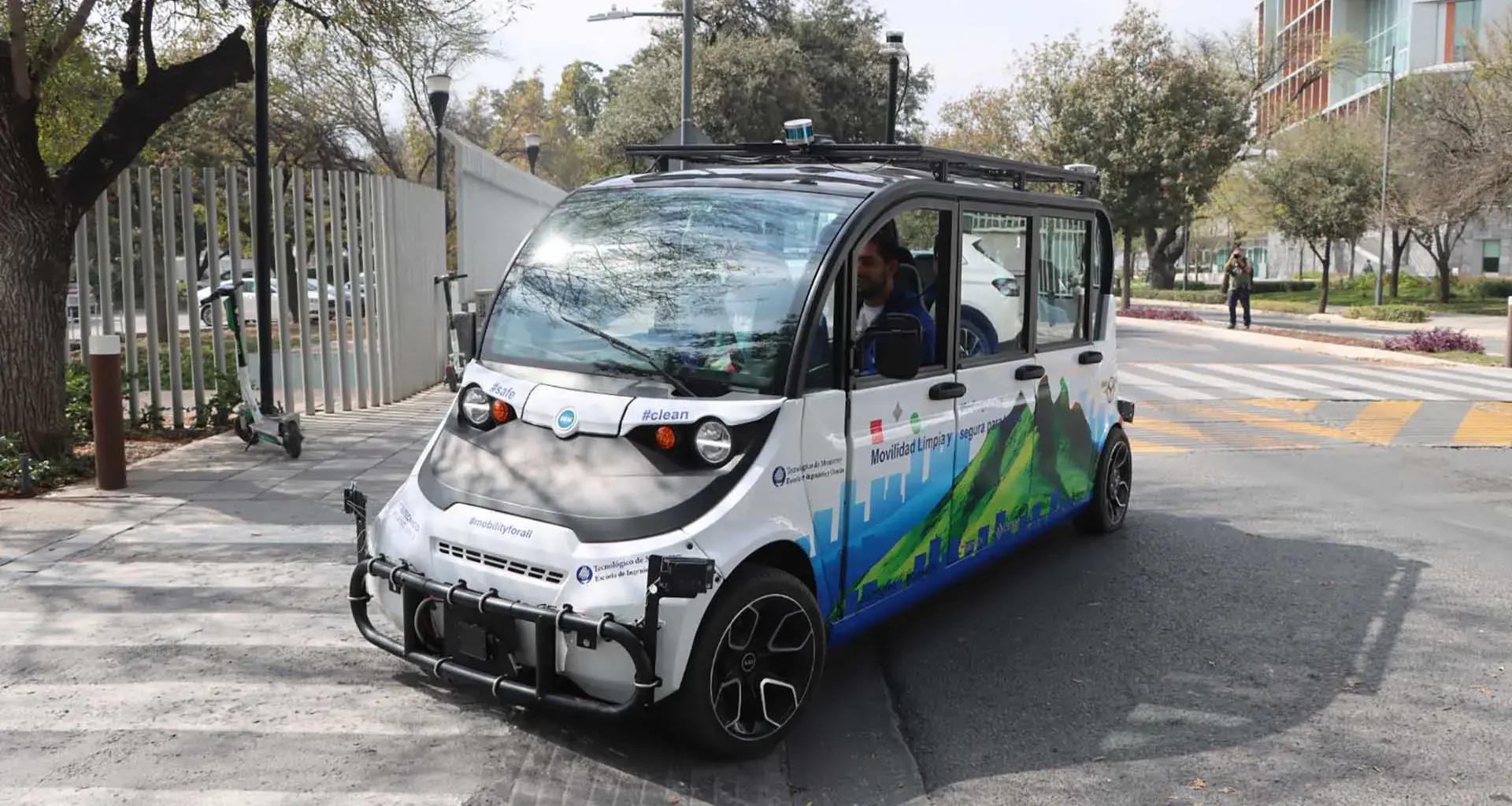 Learn about this autonomous minibus made in Mexico