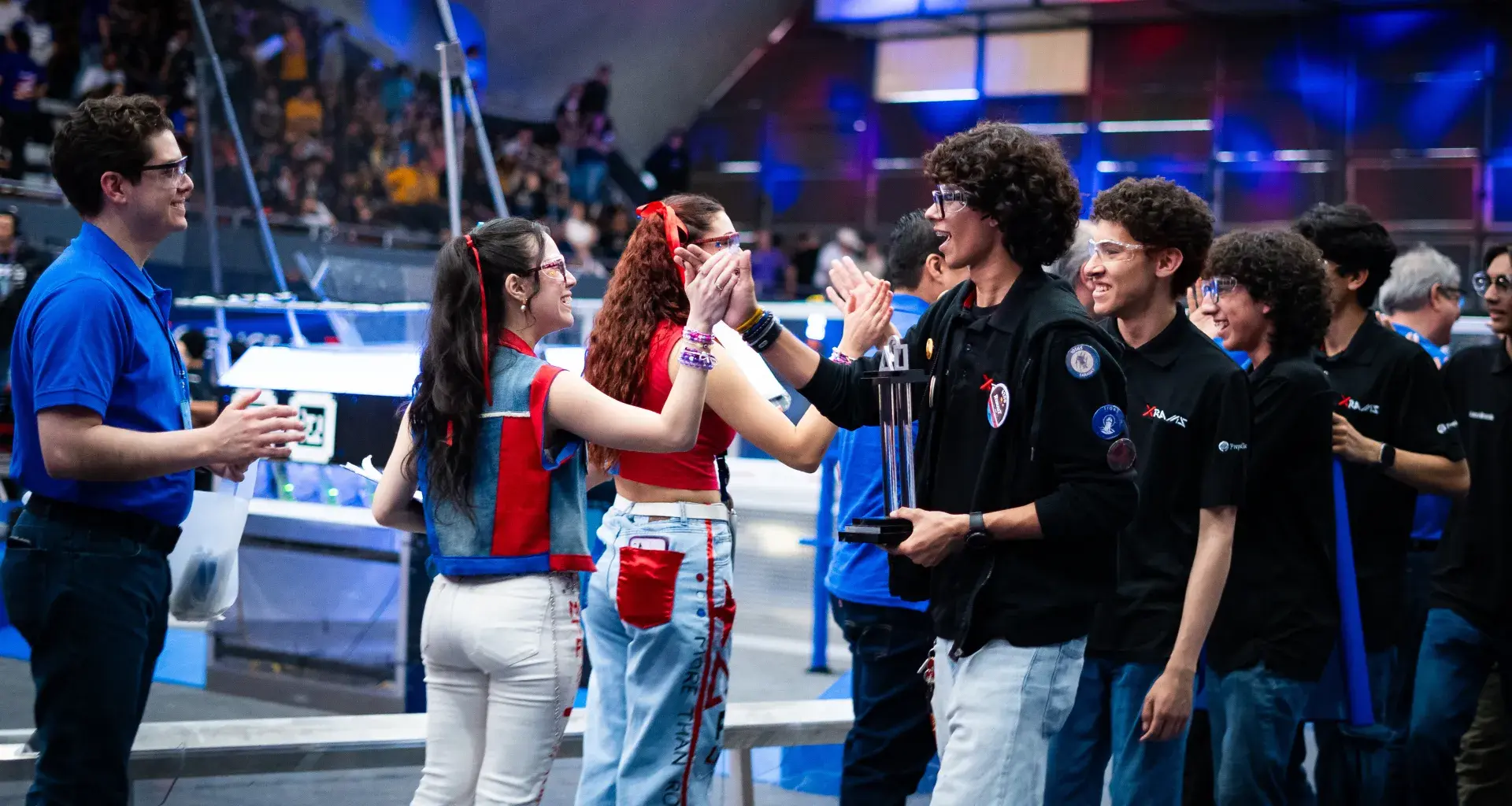 Entrega de reconocimiento al equipo de XRAMS 6200. /Foto: Florentina Cabrera.