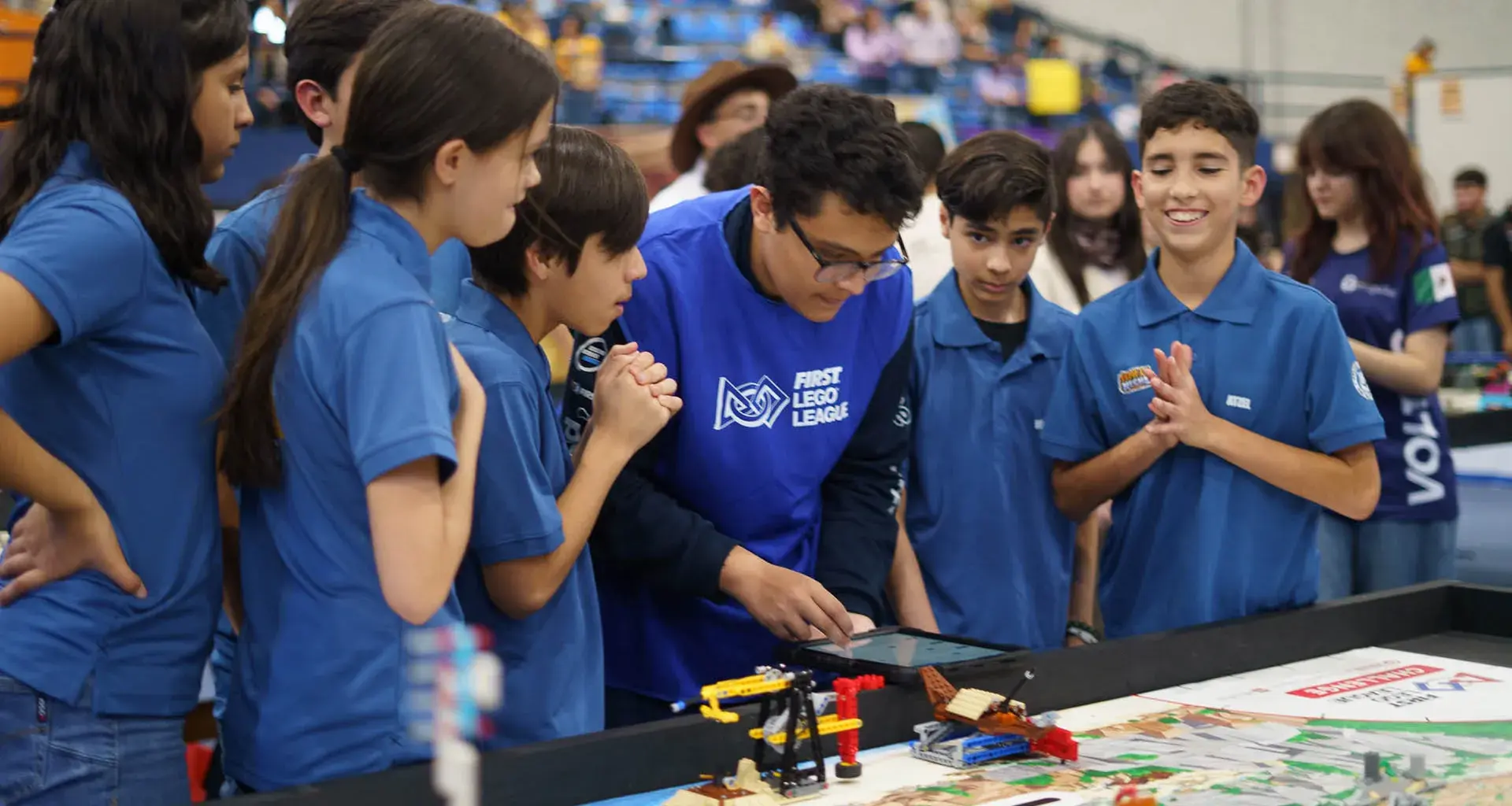 Instituto Voltec: 10 años de promover la robótica en niños y jóvenes