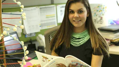 Daniela Gordillo, líder de Nutrición, recibe Premio Mujer Tec