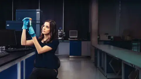 Atención chicas: 5 razones para estudiar una carrera científica