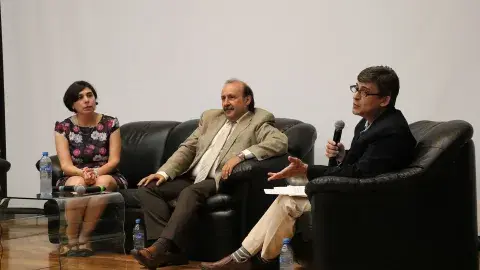 Debaten transición y nuevos retos del gobierno de López Obrador