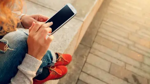 Esta es la línea nacional de apoyo al alumno que el Tec abrió para ti