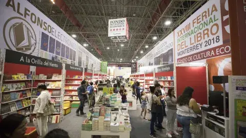 Así se vive la Feria del Libro Monterrey (fotogalería)