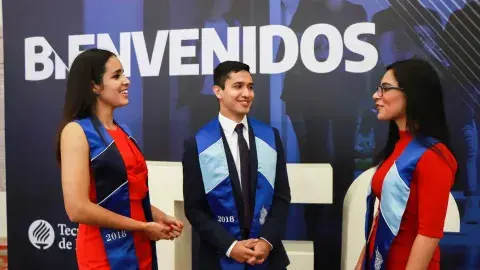 Terminan estudios primeros 3 becados al 100% en Tec Guadalajara