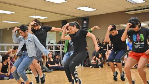 Conoce por qué deberías entrar a estas actividades mientras estudias
