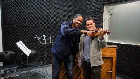 Profesores del Tec suben al escenario con Andrea Bocelli