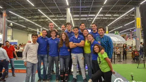 Mujeres leonesas ganan su pase al mundial de robótica