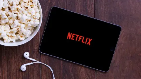 Del teatro y cine estudiantil a guionistas de Netflix