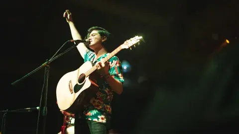 ¡De la pasión nace una estrella! Alumno lanza su álbum (videonota)
