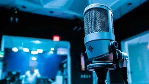 ¿En aislamiento? Escucha el podcast de CONECTA para la comunidad Tec