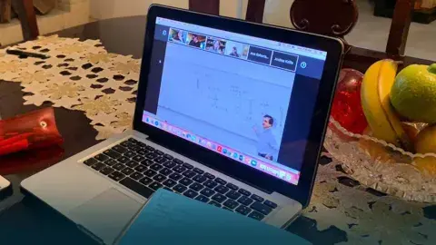 Retoman actividades ahora con clases virtuales en campus Monterrey