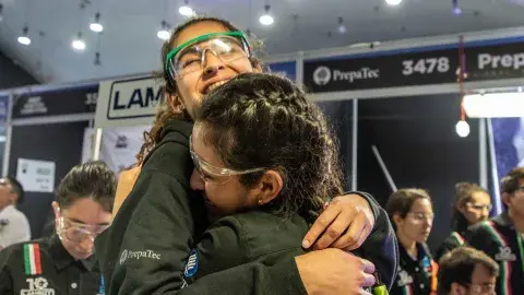 ¡Histórica mayoría! Domina presencia de mujeres en torneo de robótica