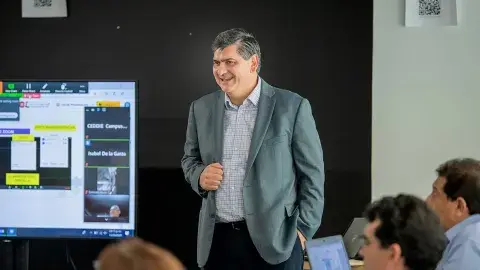 "Es histórico este reto de educación en línea".- Rector del Tec