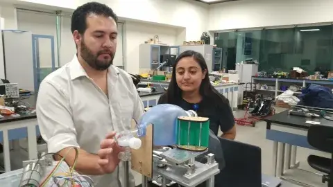 Así buscan investigadores del Tec crear respiradores de bajo costo