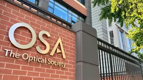 Otorga Sociedad Óptica Estadounidense premio a investigador del Tec