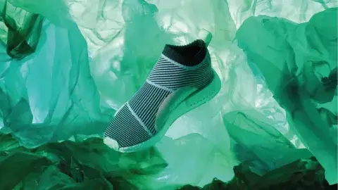 EXATEC crea marca de ropa deportiva con plástico PET reciclado