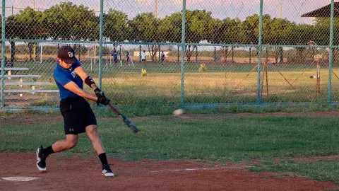 ¡Una carrera más! Alumno de PrepaTec jugará en beisbol colegial en EUA