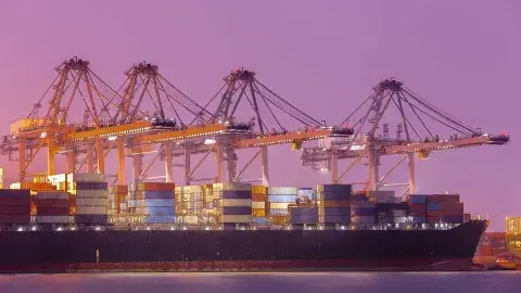 Comercio marítimo: alumnos Tec aprenden a resolver estos temas legales