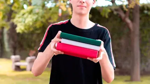 ¡Explora tu cultura! 5 libros esenciales de la literatura mexicana