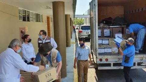 ¡Apoyo en Colima por COVID-19! Tec y BBVA entregan insumos médicos 