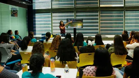 "Patrones hermosos", el arma para las mujeres en la ciencia